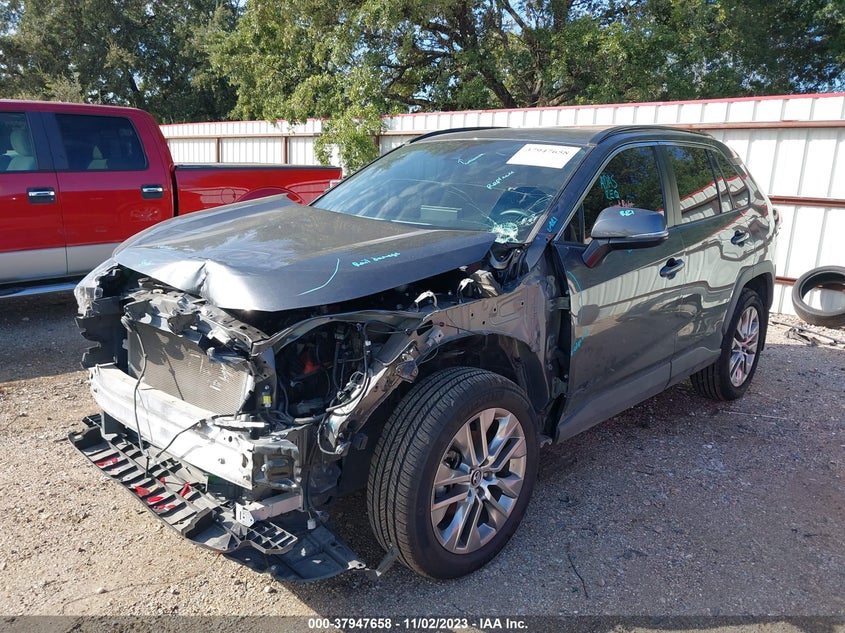 VIN 2T3C1RFV2MC099344 2021 TOYOTA RAV4 XLE PREMIUM