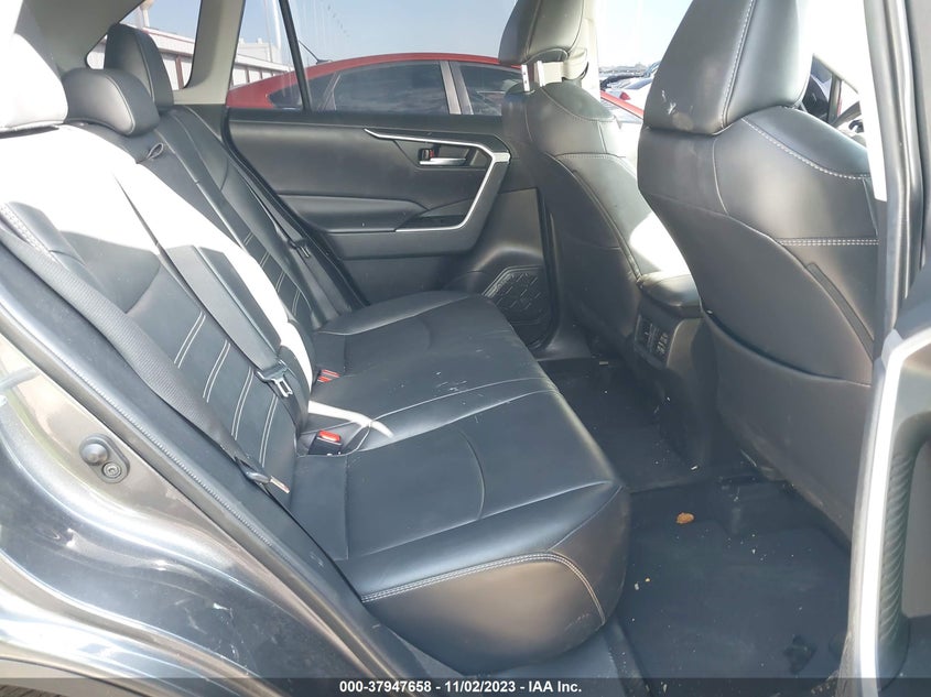 VIN 2T3C1RFV2MC099344 2021 TOYOTA RAV4 XLE PREMIUM
