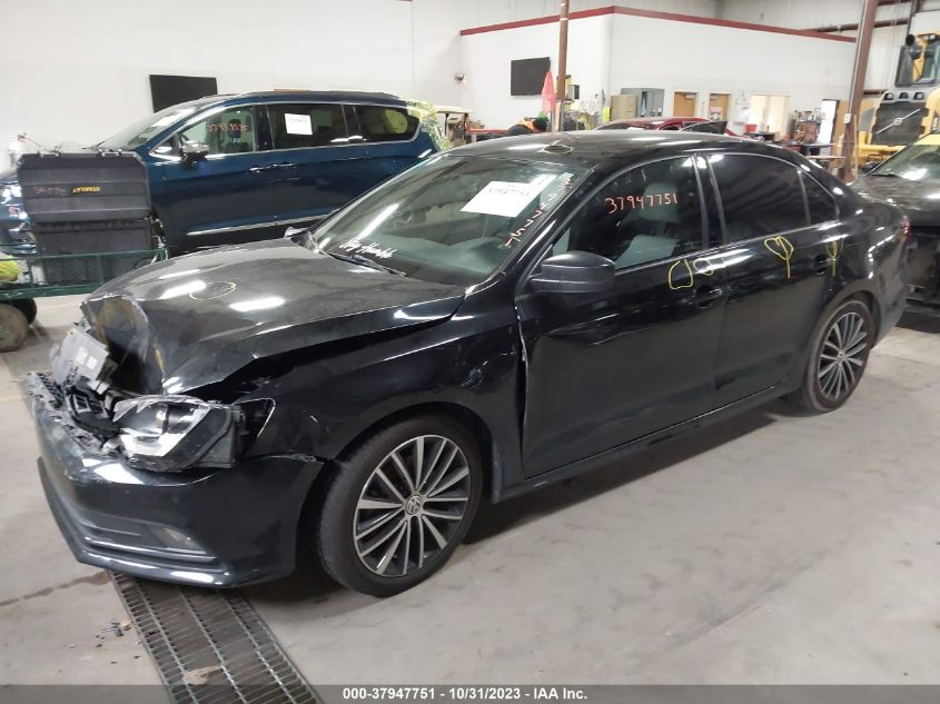 2016 VOLKSWAGEN JETTA SEDAN 1.8T SPORT - 3VWD17AJ0GM295068