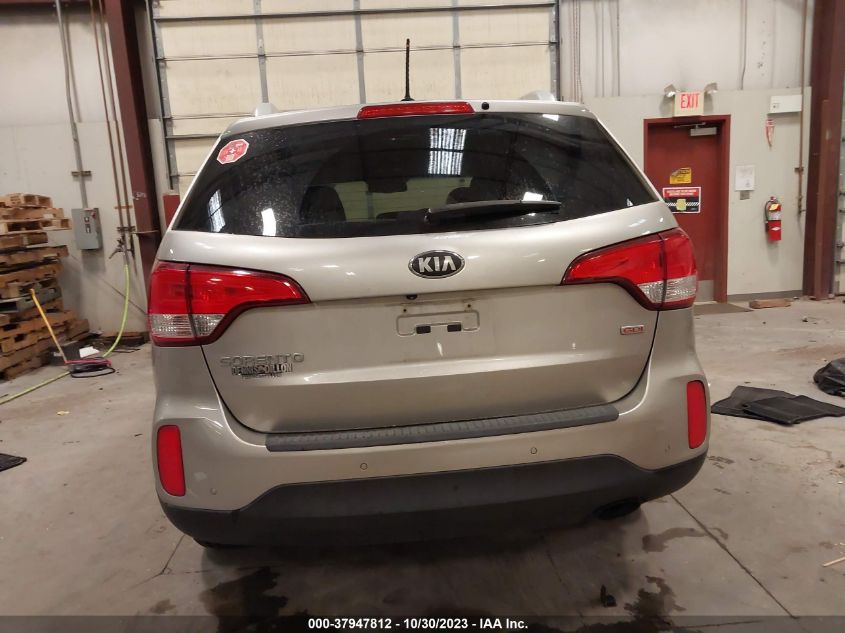 2014 KIA SORENTO LX - 5XYKTDA69EG457465