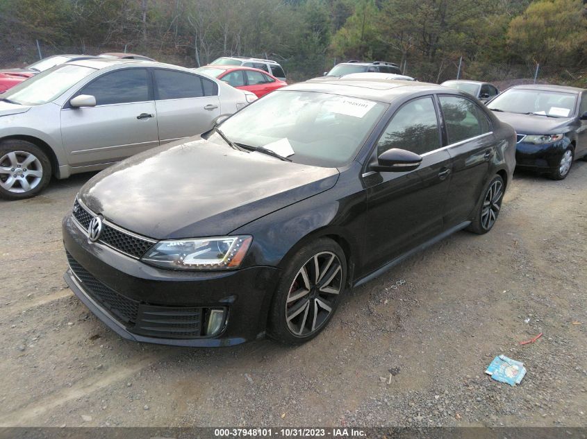 2013 VOLKSWAGEN GLI AUTOBAHN W/NAV 3VW467AJ4DM214375