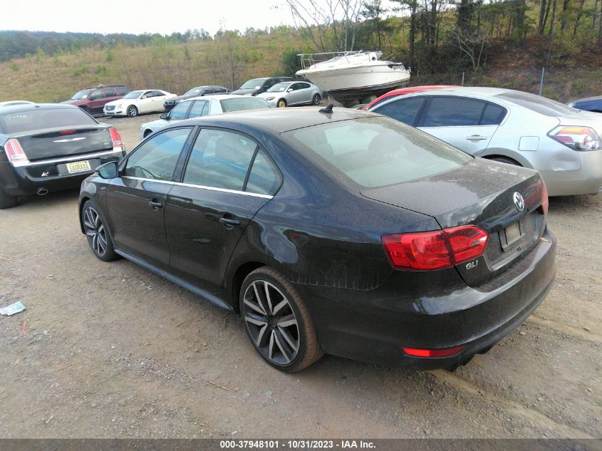 2013 VOLKSWAGEN GLI AUTOBAHN W/NAV 3VW467AJ4DM214375