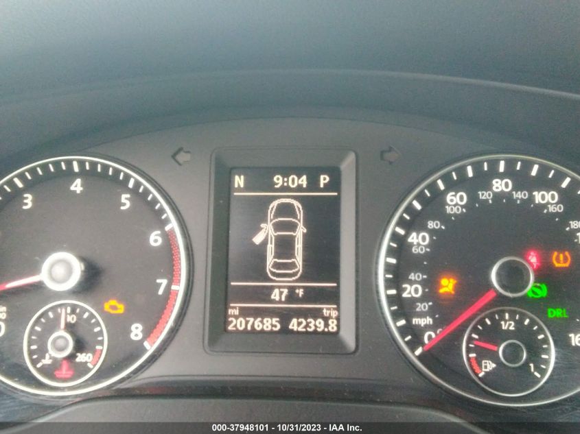 2013 VOLKSWAGEN GLI AUTOBAHN W/NAV 3VW467AJ4DM214375