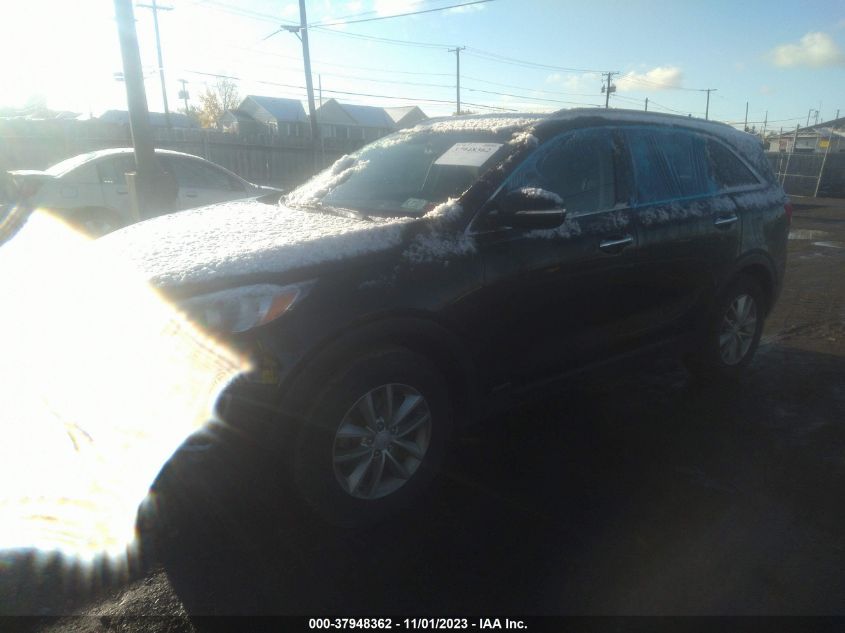 2016 KIA SORENTO LX/L - 5XYPGDA32GG022936