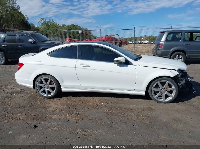 2014 MERCEDES-BENZ C 250 - WDDGJ4HB0EG265143