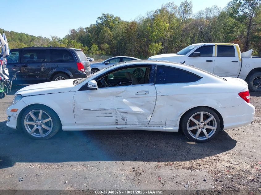 2014 MERCEDES-BENZ C 250 - WDDGJ4HB0EG265143