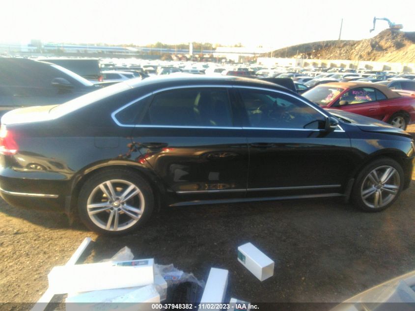 2015 VOLKSWAGEN PASSAT SEL - 1VWCV7A38FC065005