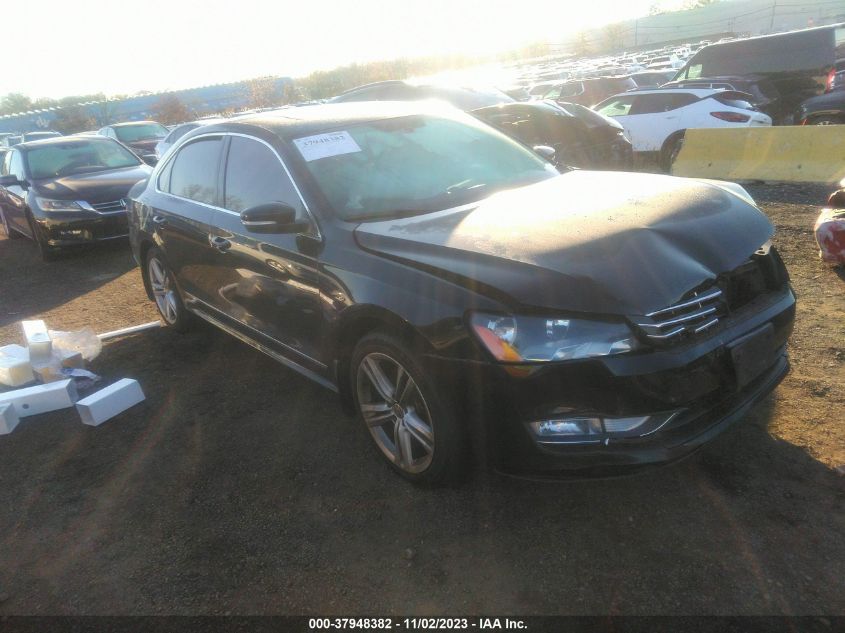 2015 VOLKSWAGEN PASSAT SEL - 1VWCV7A38FC065005