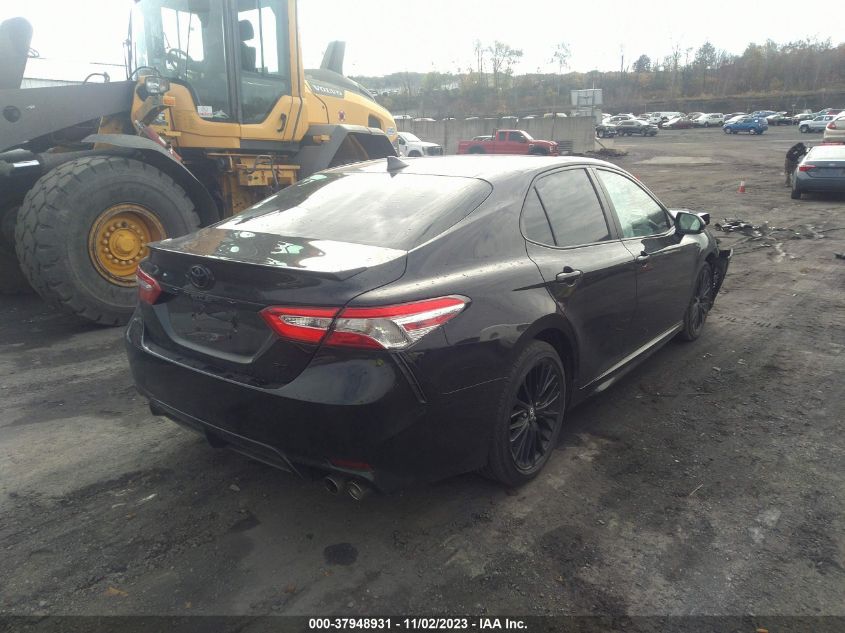 2020 TOYOTA CAMRY SE/SE NIGHT SHADE - 4T1G11AK2LU321385