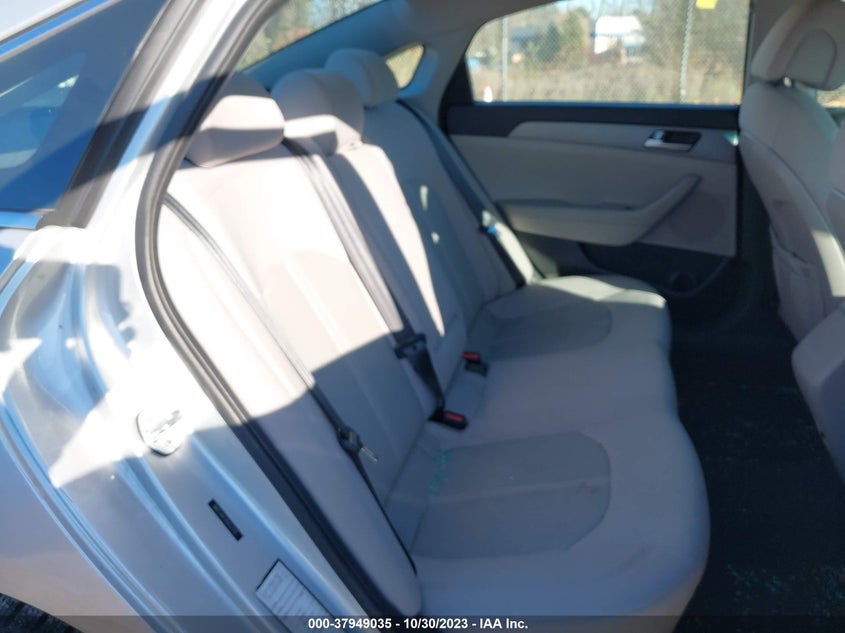 VIN 5NPE24AF2HH522105 2017 HYUNDAI SONATA SE