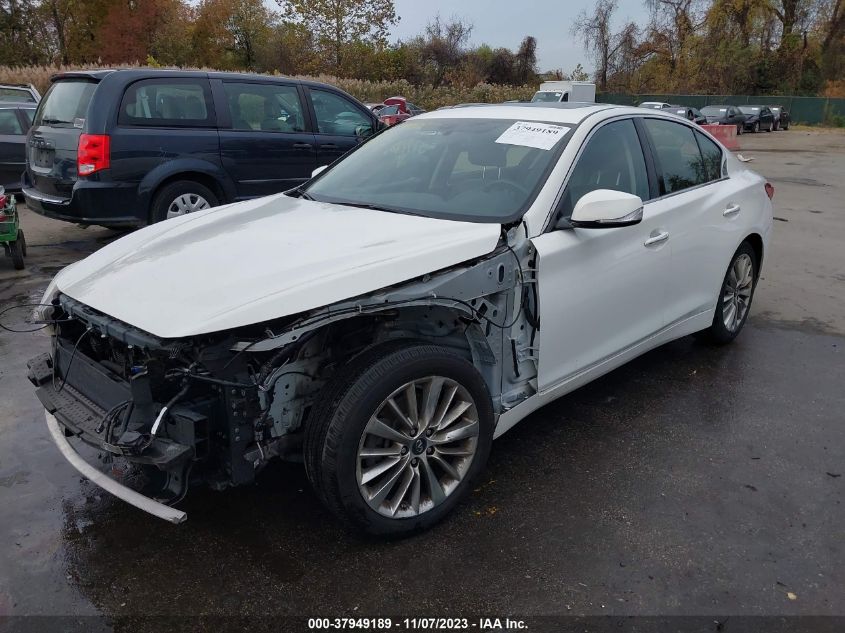 2018 INFINITI Q50 3.0T LUXE - JN1EV7ARXJM445162