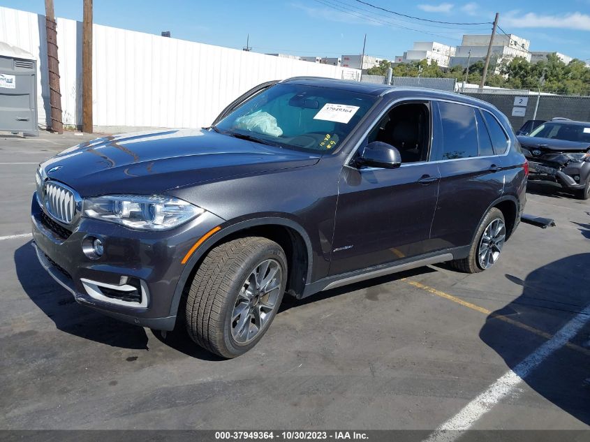 5UXKR0C59J0Y00799 2018 BMW X5, photo no. 2