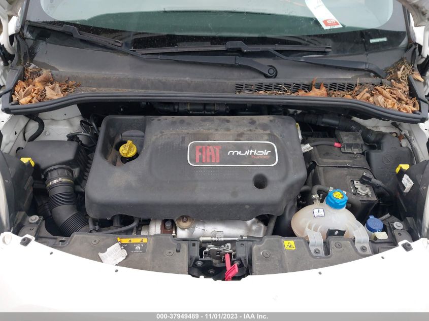 VIN ZFBCFADH4JZ040566 2018 FIAT 500L TREKKING