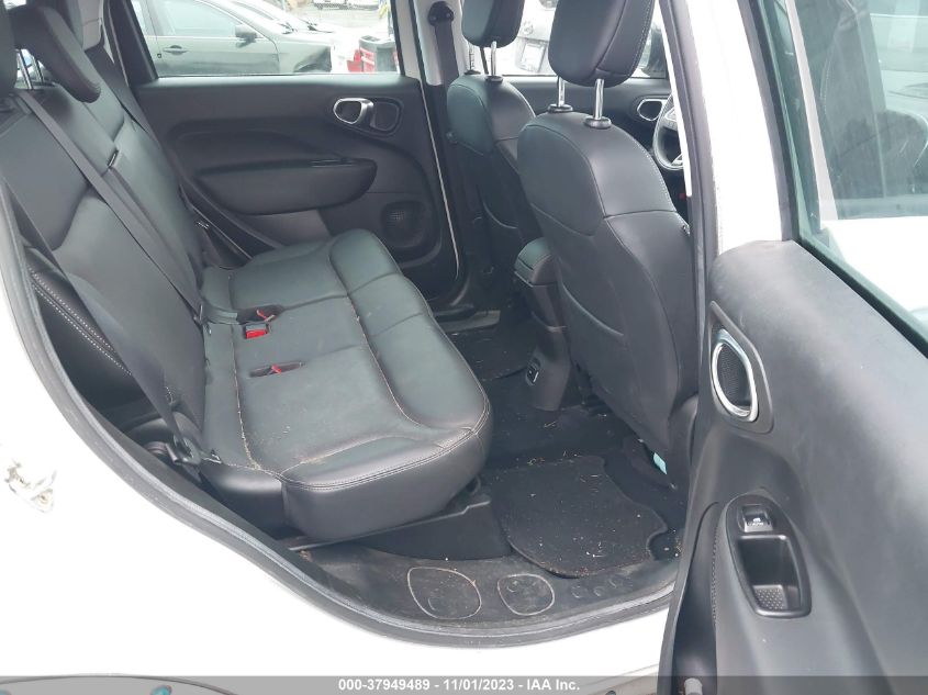 VIN ZFBCFADH4JZ040566 2018 FIAT 500L TREKKING