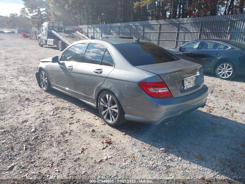 2014 MERCEDES-BENZ C 300 SPORT 4MATIC/LUXURY 4MATIC - WDDGF8AB9ER324861