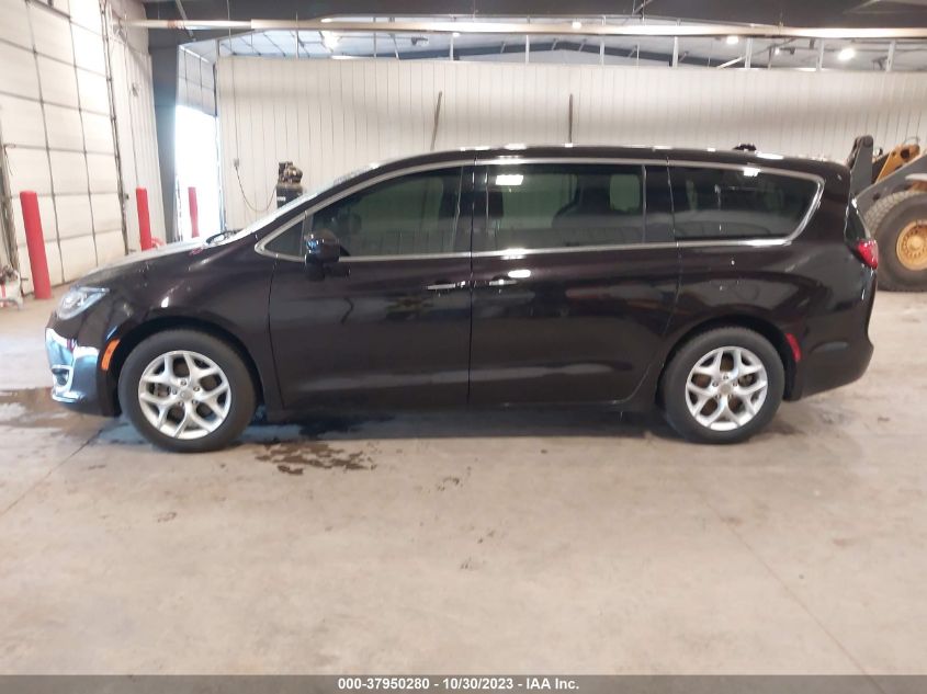 2C4RC1FG9JR174777 2018 CHRYSLER PACIFICA, photo no. 14