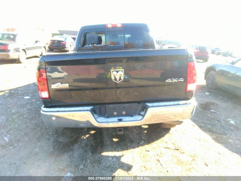 2018 RAM 1500 SLT - 3C6RR7LG8JG251402