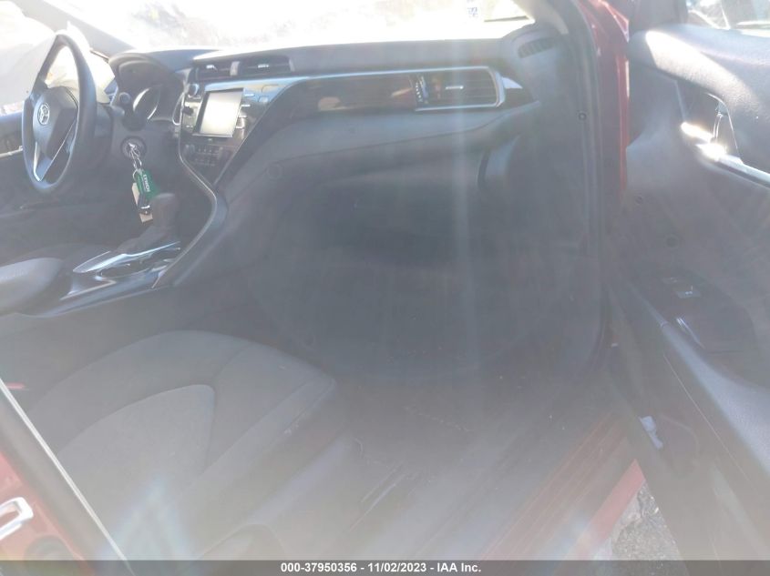 2020 TOYOTA CAMRY LE - 4T1C11AK7LU385887