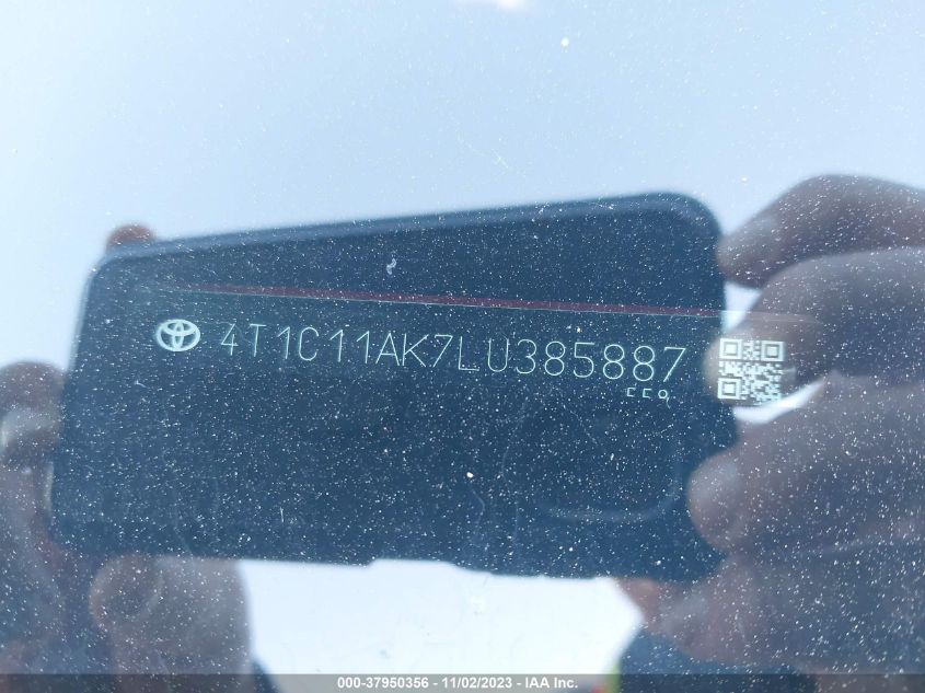 2020 TOYOTA CAMRY LE - 4T1C11AK7LU385887
