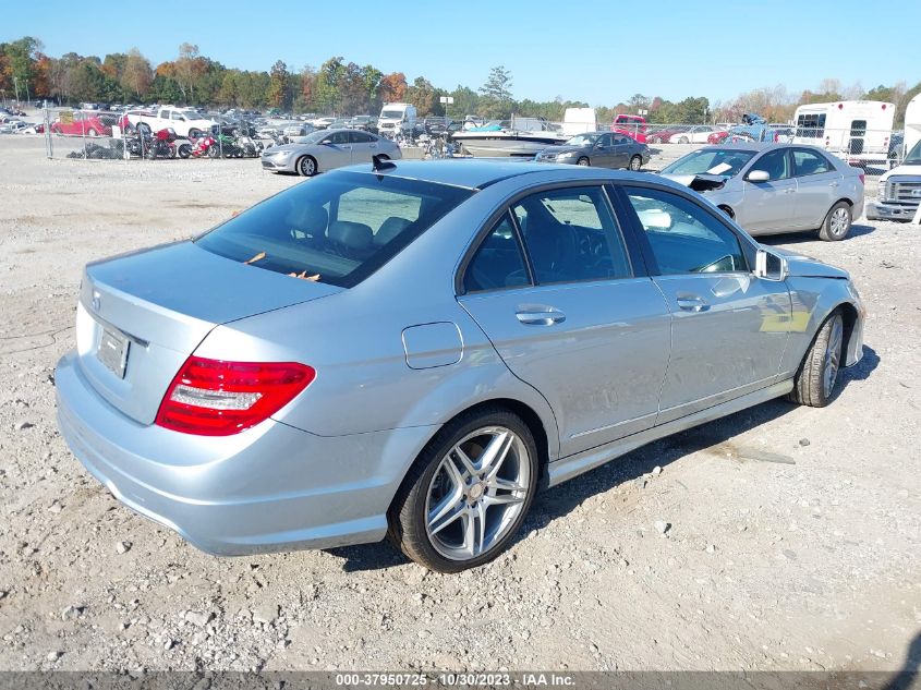 2013 MERCEDES-BENZ C 250 SPORT/LUXURY - WDDGF4HB4DR242713