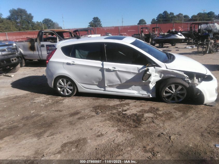 2013 HYUNDAI ACCENT GLS/SE - KMHCU5AE5DU136885