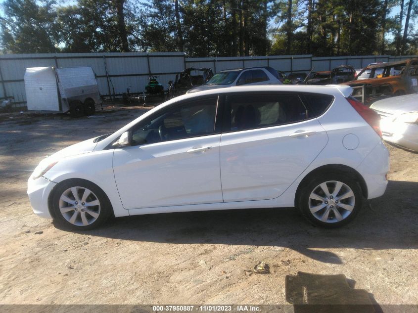 2013 HYUNDAI ACCENT GLS/SE - KMHCU5AE5DU136885