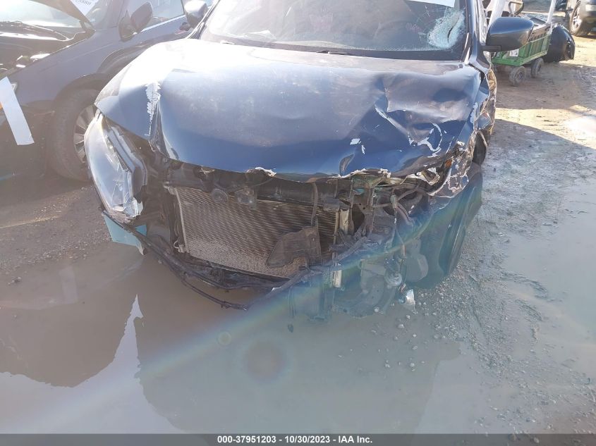 2016 NISSAN ROGUE S - KNMAT2MT4GP626194