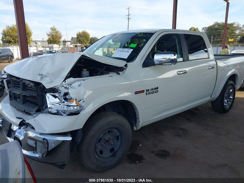 VIN 1C6RR6NM2JS337214 2018 RAM 1500 LARAMIE