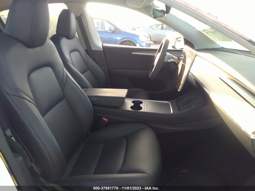 VIN 7SAYGDEEXPA098282 2023 TESLA MODEL Y