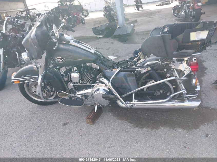 2008 HARLEY-DAVIDSON FLHTCUI 1HD1FC4108Y709420