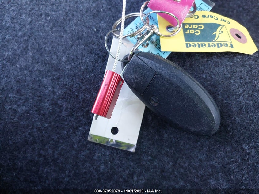 VIN 3N1CP5CV8LL527596 2020 NISSAN KICKS SV