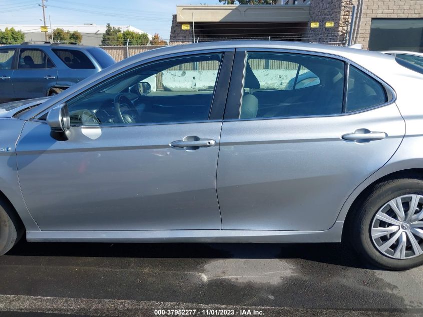 2020 TOYOTA CAMRY HYBRID LE - 4T1C31AK6LU522859