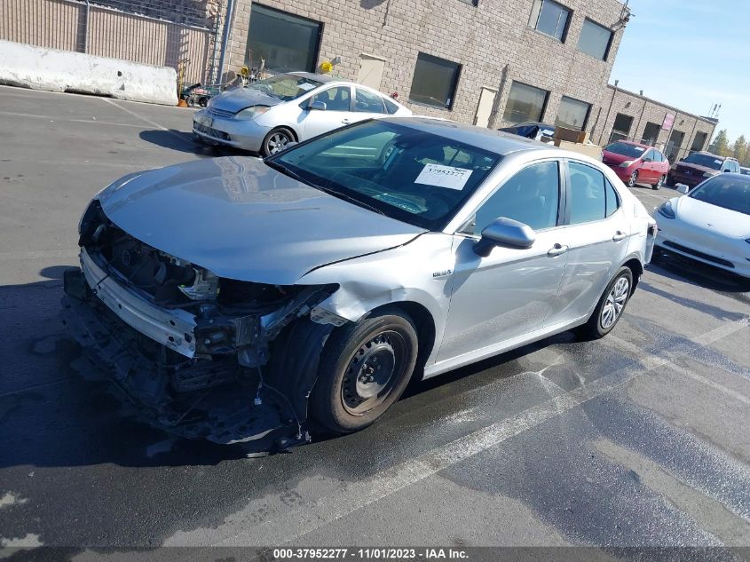 2020 TOYOTA CAMRY HYBRID LE - 4T1C31AK6LU522859