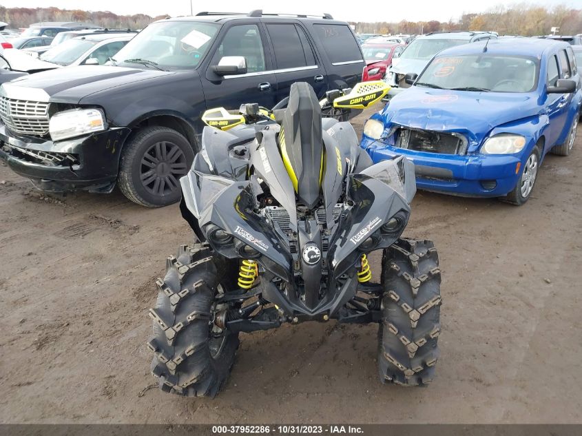2018 CAN-AM RENEGADE X MR 1000R - 3JBMWAX45JJ000609