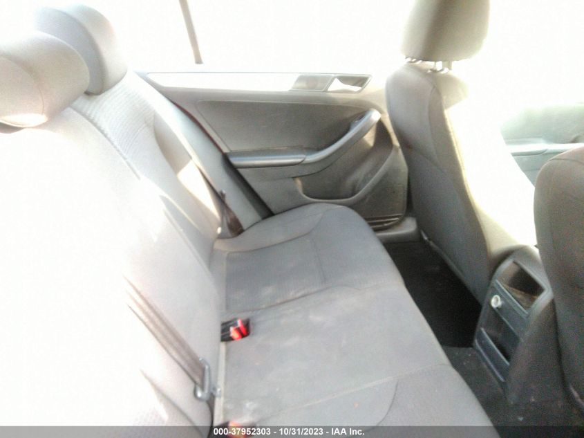 2015 VOLKSWAGEN JETTA SEDAN 1.8T SE 3VWD17AJ1FM258965
