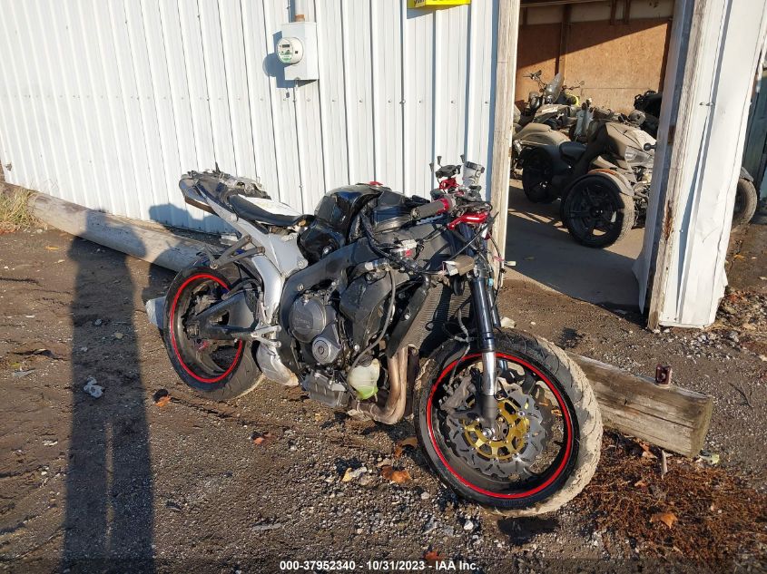 2007 HONDA CBR600 RR - JH2PC40197M000885