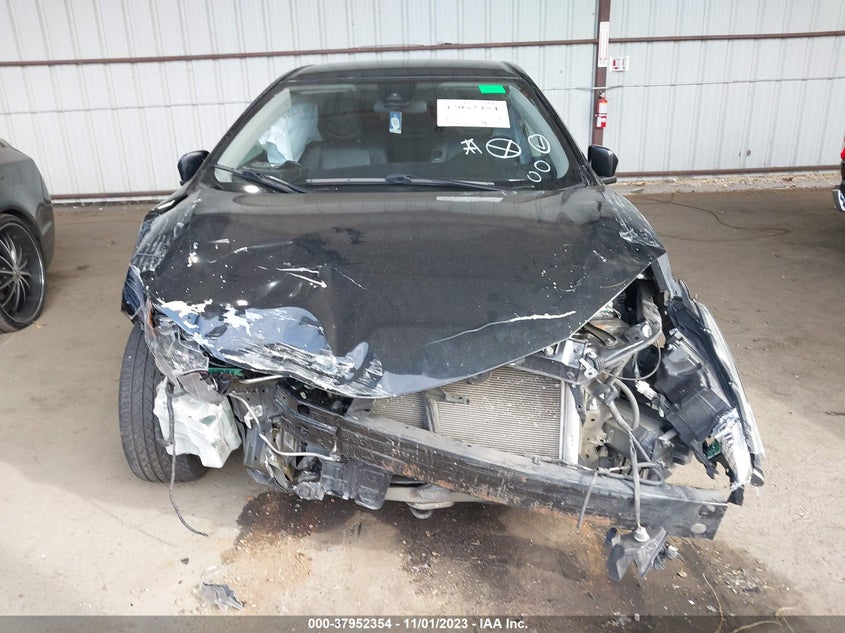 VIN 2T1BURHE6JC026532 2018 TOYOTA COROLLA SE