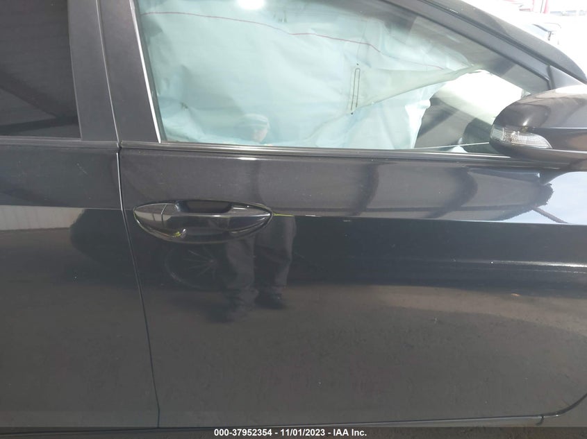VIN 2T1BURHE6JC026532 2018 TOYOTA COROLLA SE