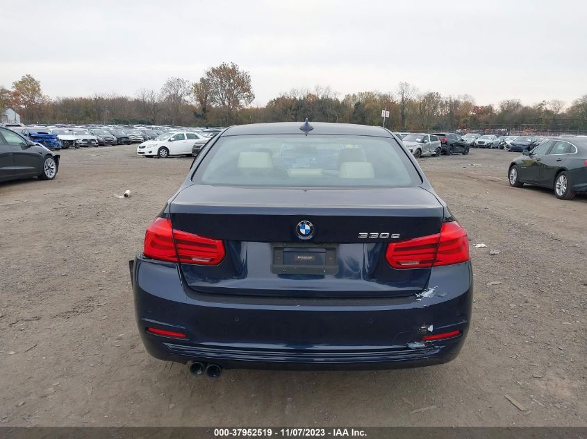 2017 BMW 330E IPERFORMANCE WBA8E1C39HA158517