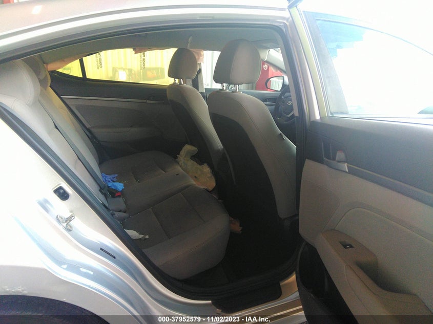 VIN 5NPD84LF5JH237198 2018 HYUNDAI ELANTRA SEL