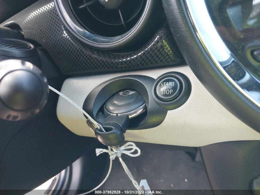 2015 MINI COOPER ROADSTER S - WMWSY3C51FT595861
