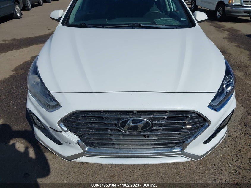 VIN 5NPE24AF2KH801335 2019 HYUNDAI SONATA SE