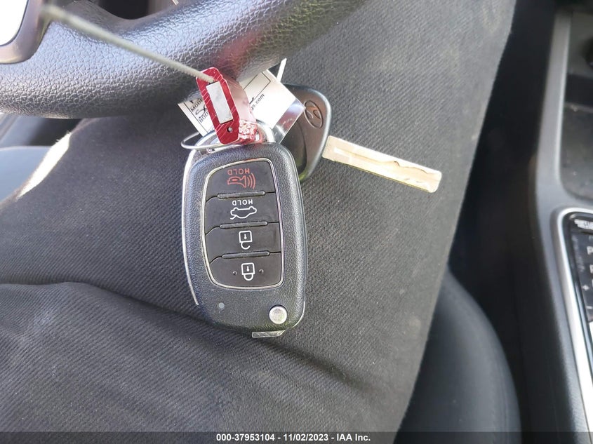 VIN 5NPE24AF2KH801335 2019 HYUNDAI SONATA SE