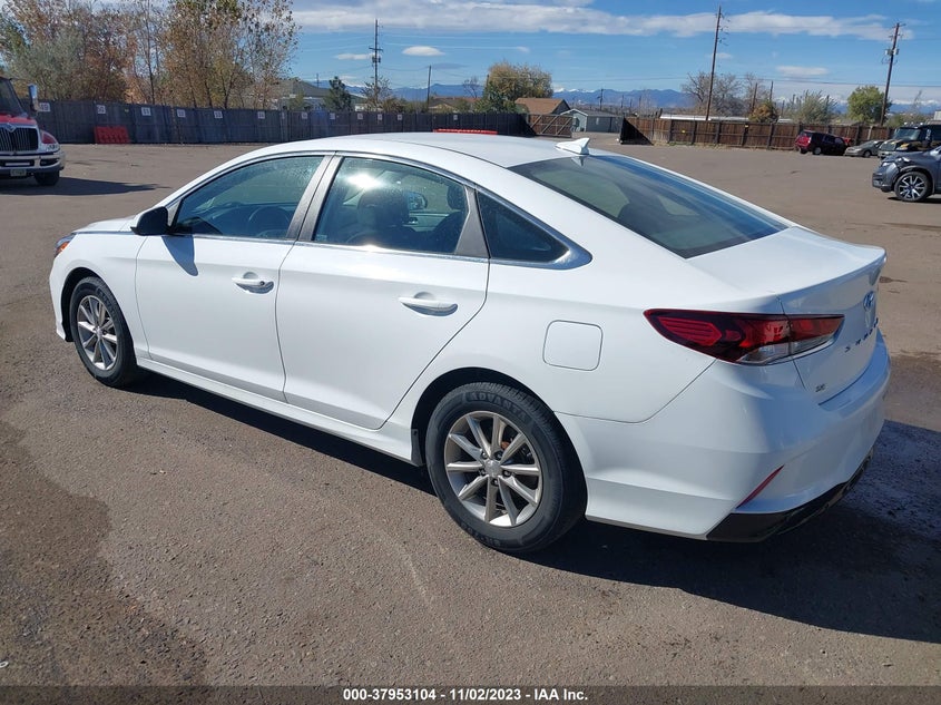 VIN 5NPE24AF2KH801335 2019 HYUNDAI SONATA SE
