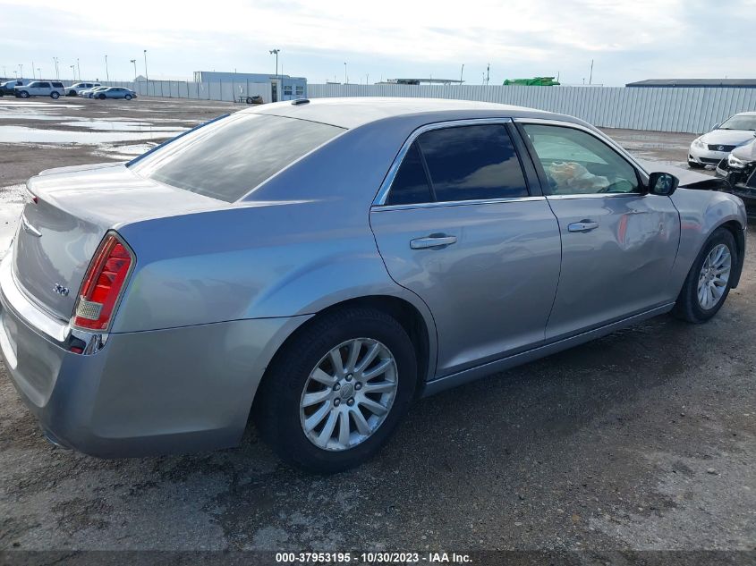 2013 CHRYSLER 300 - 2C3CCAAG5DH743782