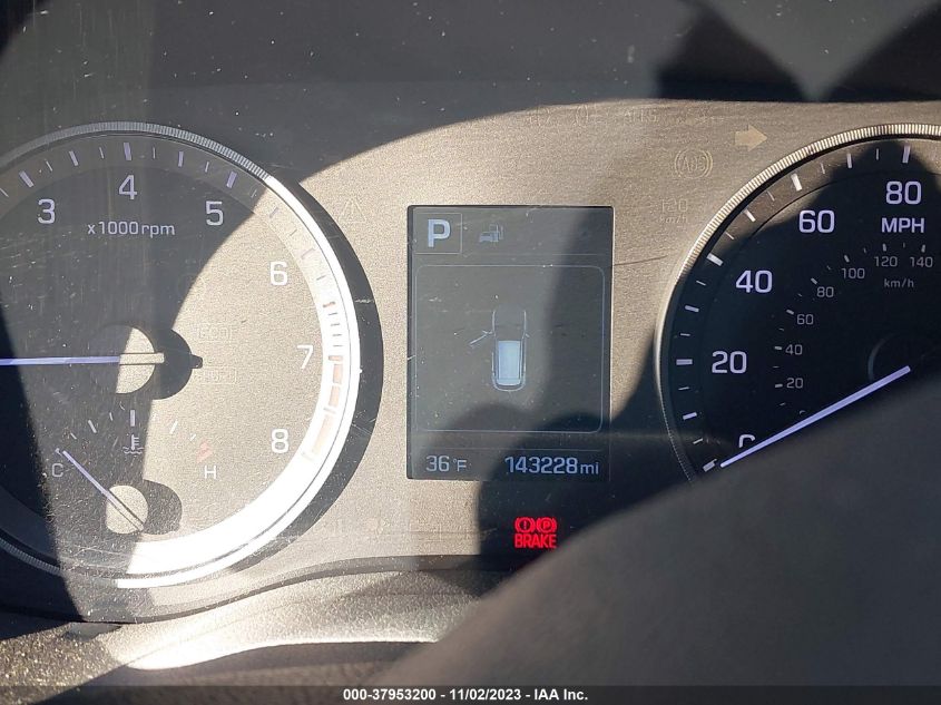 2017 HYUNDAI TUCSON SE - KM8J3CA44HU398702