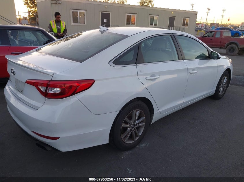 VIN 5NPE24AF7HH498156 2017 HYUNDAI SONATA SE