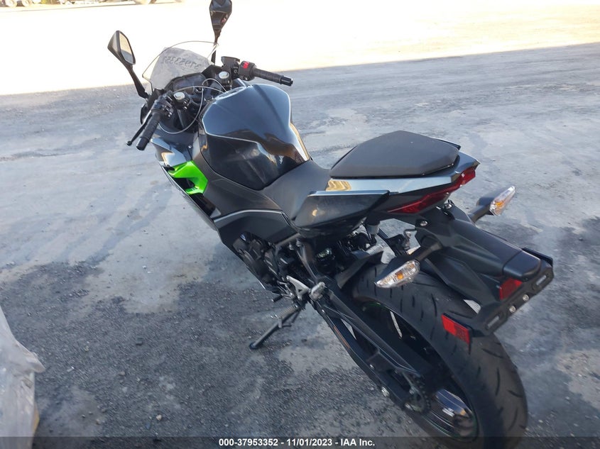 VIN JKAEXKG12PDAS5302 2023 KAWASAKI EX400