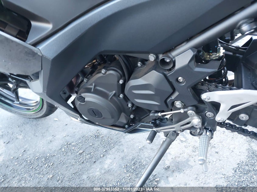 VIN JKAEXKG12PDAS5302 2023 KAWASAKI EX400