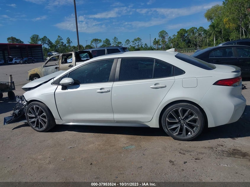 VIN: 5YFT4RCE2LP033279 2020 TOYOTA COROLLA XSE
